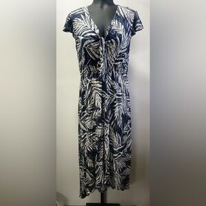 Leaf Print Maxi Dress